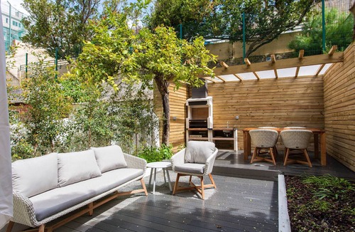 Pena Apartment | Charming Terrace - Freedom