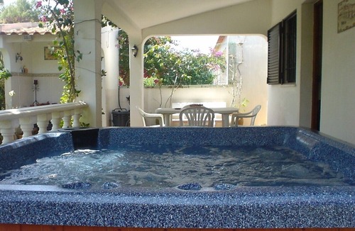 Conceicao e Cabanas de Tavira Villa | Charming Villa With Air conditioning, Private Jacuzzi, Near The Beach.