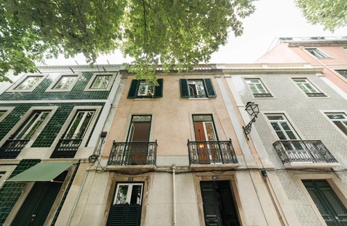 Santo Antonio Apartment | Cheese&Wine™ | Amoreiras Garden 1