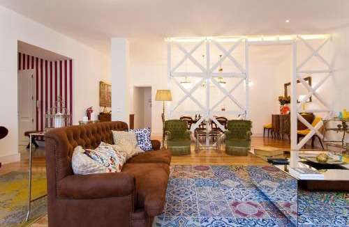 Misericordia Apartment | Chiado 4-Bedroom Flat