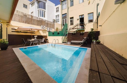 Sacramento Apartment | Chiado Gem Patio Retreat & Private Pool
