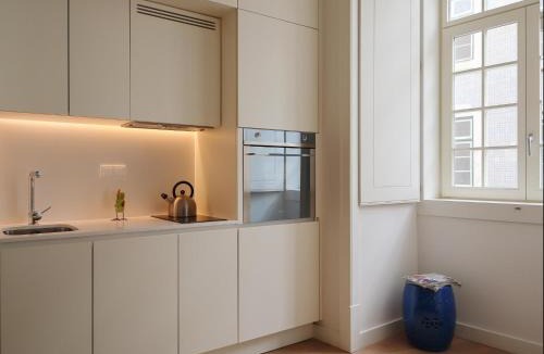 Chiado Apartment | Chiado riverside modern stylish apt