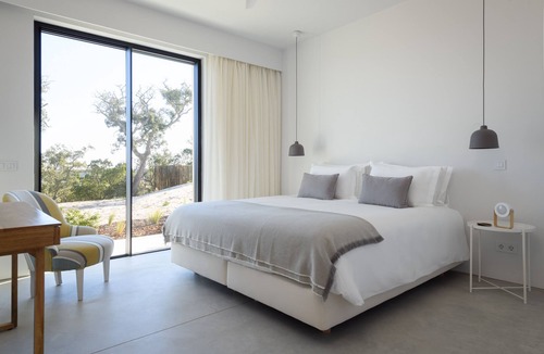 Sao Francisco da Serra Villa | Coast View Villa by CadenzaLux