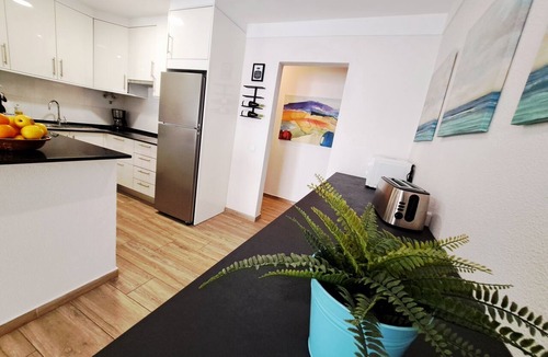 Ameijeira Condo | Coastal Escape Steps to Beach Pool Inema Lagos