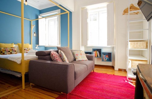 Alfama Apartment | Colourful Alfama Apartment
