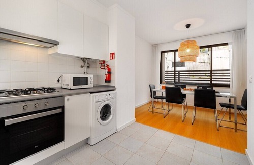Mouraria Apartment | Contemporary Comfort in Historic Lisbon