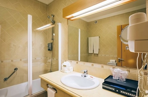 Areias de Sao Joao Hotel | Convenient Stay, Superb Location! Outdoor and Indoor Pool, Near Aveiros Beach!