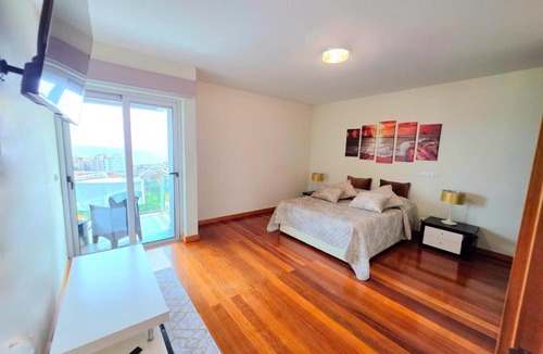 Sao Pedro Apartment | Cool Spacious Home with Panoramic Ocean Views