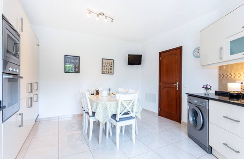 Funchal Ski Chalet | CoolHouses Algarve Lagos | Casa Evasion