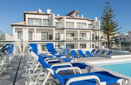 Correeira Apartment | Correeira Luxury Residence T2 B - Albufeira, Pools, Wifi, Bbq, Beach