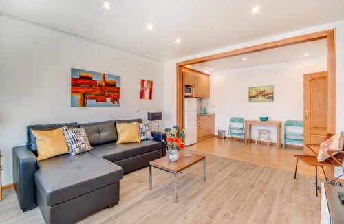 Lisbon Old Town Apartment | Cosmopolis