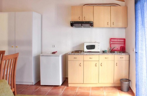 Burinhosa Apartment | Cosy Apartment in Pataias with Shared Pool - 45 sqm