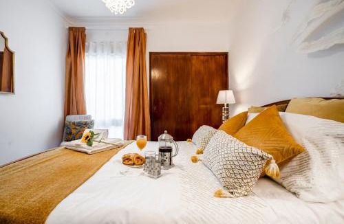 Quarteira Apartment | Cosy by the pool