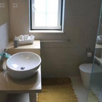 Serra da Pescaria House | Cosy House in Nazaré with Fireplace