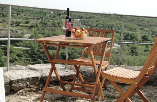 Almeida Cottage | Cosy Stone Cottage in a Beautiful Medieval Village overlooking the Coa Valley