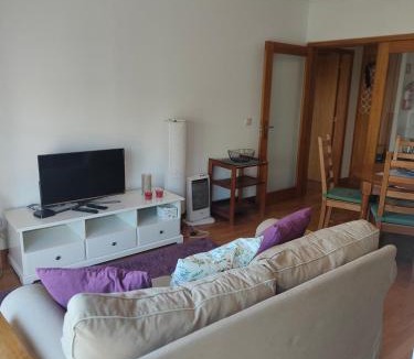 Lordelo do Ouro e Massarelos Apartment | Cosy sunny flat between center and beach