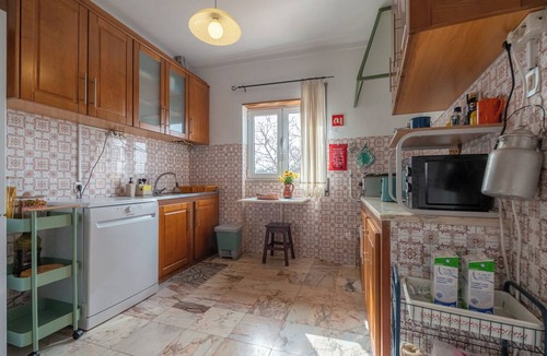 Coimbra Cottage | Country House with a Pool Near Coimbra