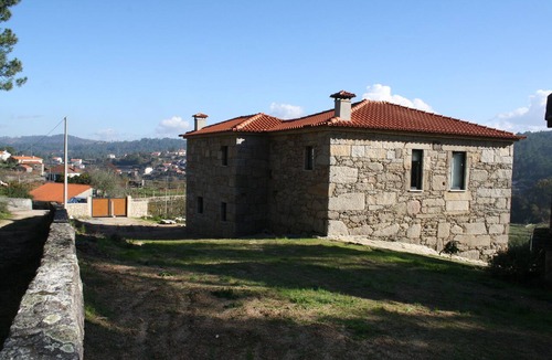Valenca House | Country house with private pool and Mountain views