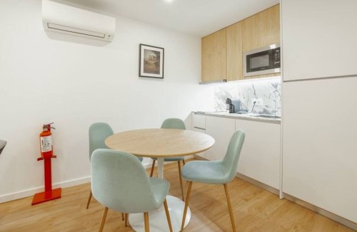 Campanha Apartment | COURTYARD OPORTO DESIGN APARTMENT L WITH TERRACE by Interhome