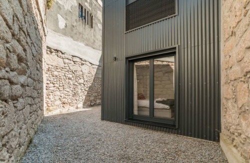 Campanha Apartment | COURTYARD OPORTO DESIGN APARTMENT L WITH TERRACE by Interhome