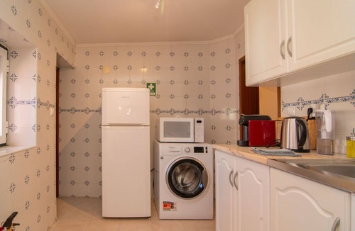 Santa Engracia Apartment | Cozy 1BR in São Vicente by LovelyStay