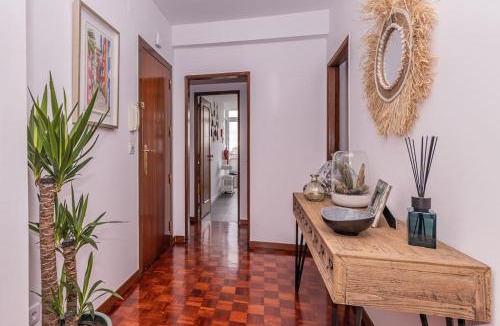 Beato Apartment | Cozy 3 bedroom apartment in front of the subway