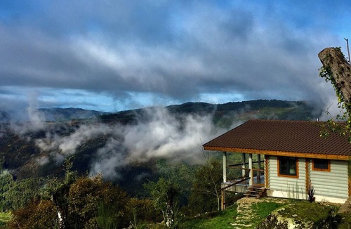 Molares Ski Chalet | Cozy accommodation with hot tub with panoramic views of mountain and valley