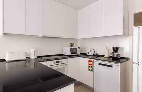 Linda-a-Velha Apartment | Cozy and modern apartment in Lisbon