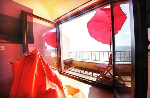 Ericeira Apartment | Cozy apartment, first-class location: center of Ericeira and directly on the sea