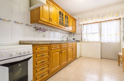 Corroios House | Cozy mill 5 minutes from the supermarket, 15 minutes from the beach!