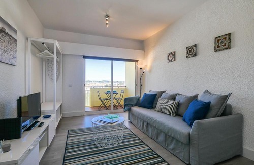 Cascais Apartment | Cozy Studio with balcony and beautiful view
