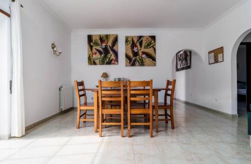 Burgau Apartment | cozy sunny peaceful flat with swimming pool