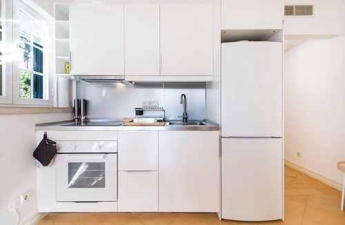 Correeira House | CYPRESS VILLA