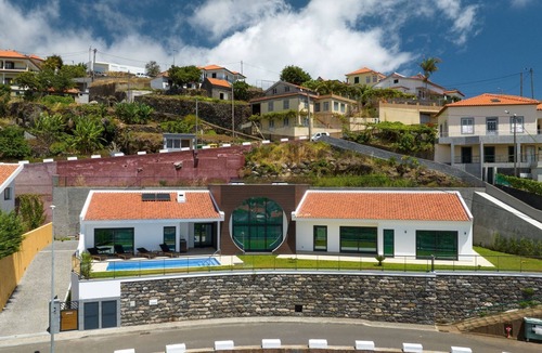 Canhas House | Das Poolhaus in Ponta de Sol by Interhome