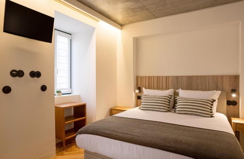 Santo Condestavel Apartment | Design 2BR Campo de Ourique