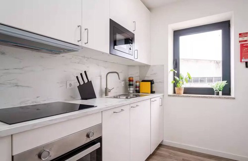 Sao Mamede de Infesta Apartment | DesKanzo Guesthouse Silva Brinco - Apartment B