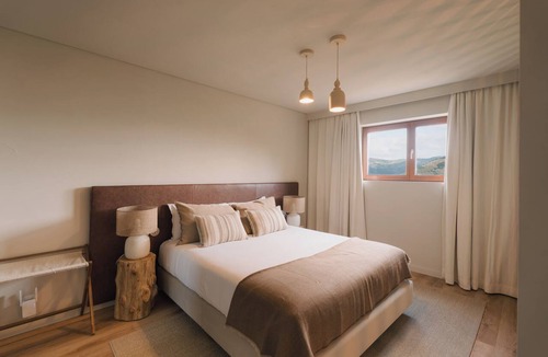 Bomfim Bed & Breakfast | Douro Olive Hills Village - by FERO