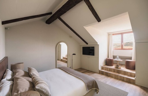 Bomfim Bed & Breakfast | Douro Olive Hills Village - by FERO