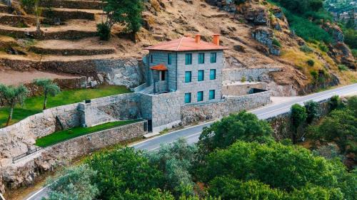 Resende House | Douro Sky Valley - Private Pool Villa