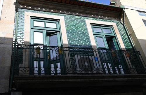 Sao Dinis Apartment | Downtown Lovely