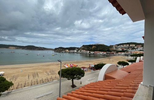 Sao Martinho do Porto Apartment | Duplex Apartment with Panoramic Views of the Beach at São Martinho do Porto