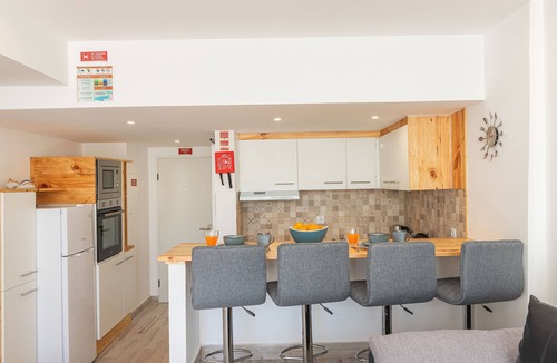 Montechoro Apartment | Duplex Apartment in Montechoro with Shared Pool, Wi-Fi & Air Conditioning