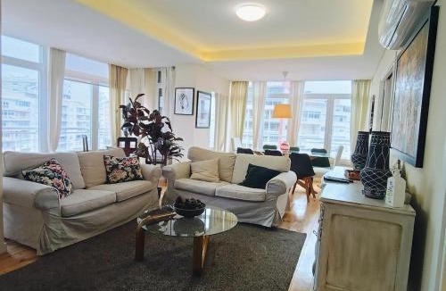 Avenida de Roma Apartment | Duplex Lisbon for 8