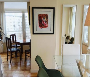 Avenida de Roma Apartment | Duplex Lisbon for 8