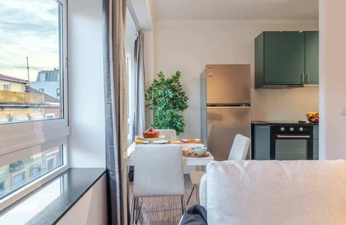Uniao de Freguesias do Centro Apartment | Duplex Studio in Art District by HostWise