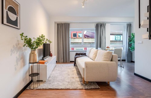 Uniao de Freguesias do Centro Apartment | Duplex Studio in Art District by HostWise