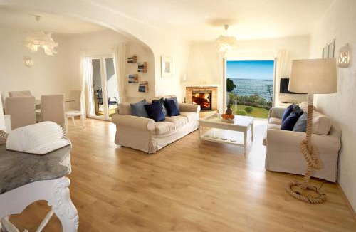 Alporchinhos House | E&M Beach House Aldeamento do Levante II