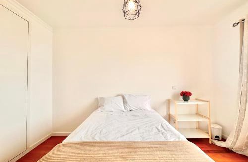 Santo Antonio Other | Edna 1 , Great Location Funchal ,Private Room, Ocean View