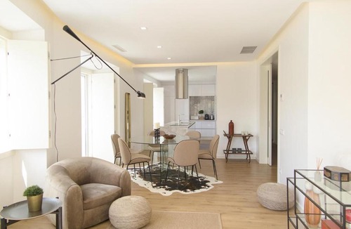 Sao Sebastiao da Pedreira Apartment | Eduardo vii park great bright apt with ac elevator