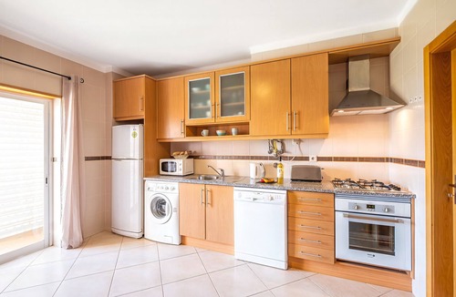Portimao Apartment | Elegant Apartment near the Beach